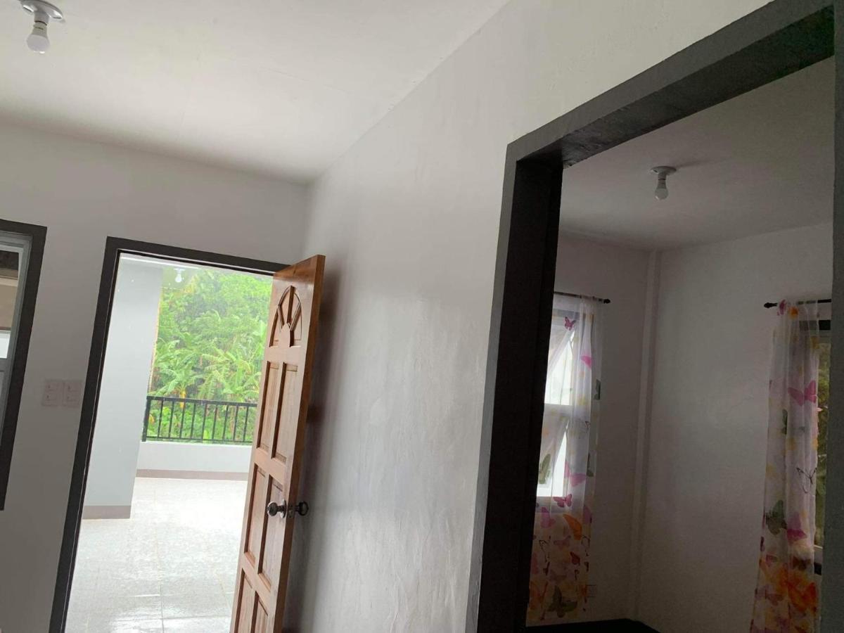 Appartamento Romblon Transient House Esterno foto