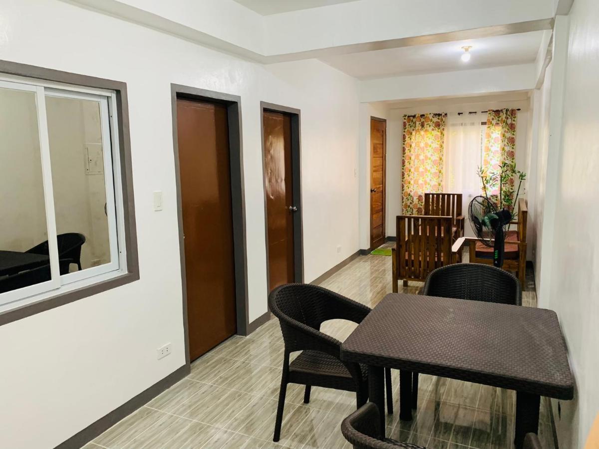 Appartamento Romblon Transient House Esterno foto