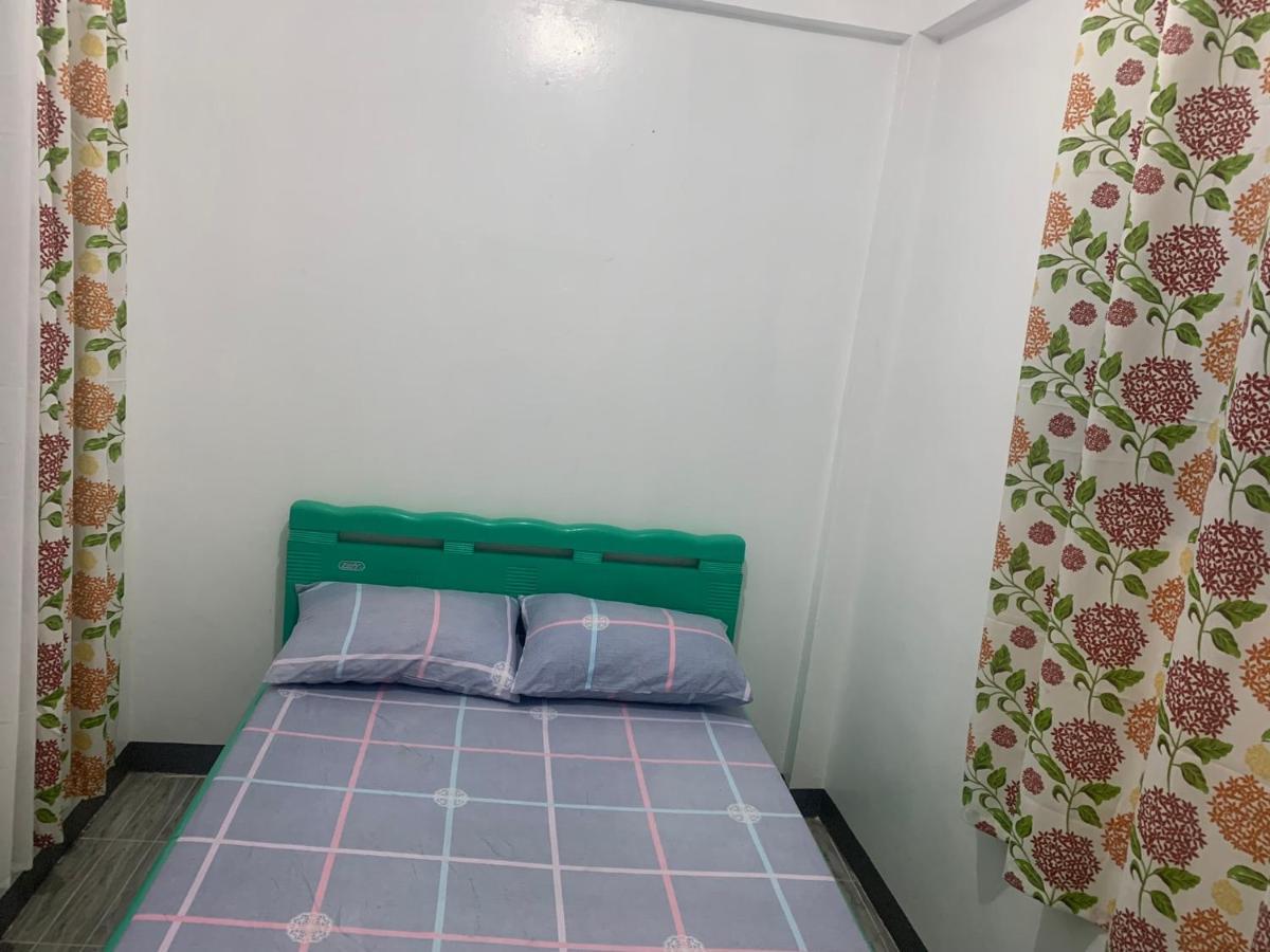 Appartamento Romblon Transient House Esterno foto